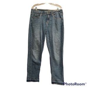 Universal Thread Jeans.  Size 10/30R
